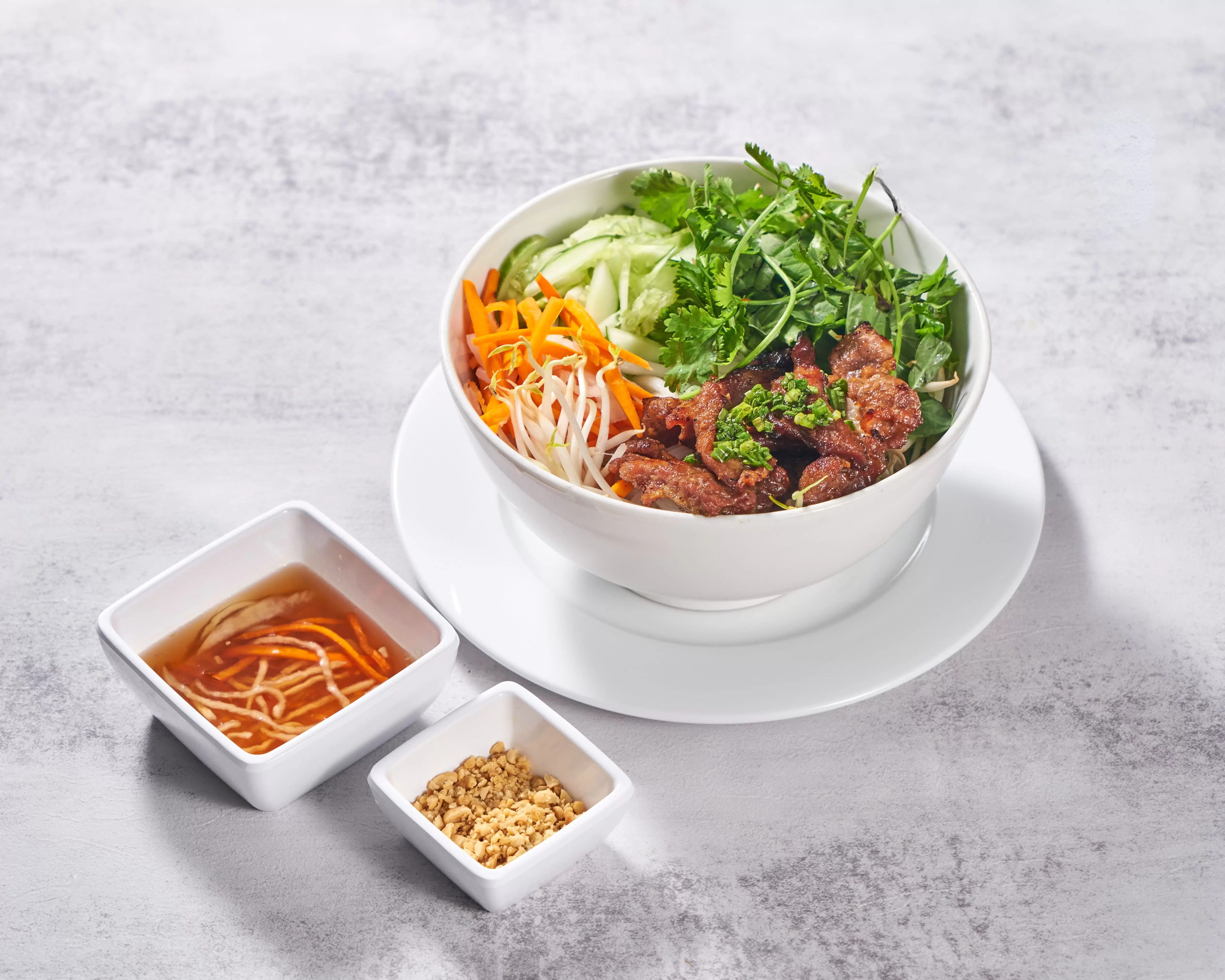 34. GRILLED PORK  VERMICELLI - Bún Thịt Nướng