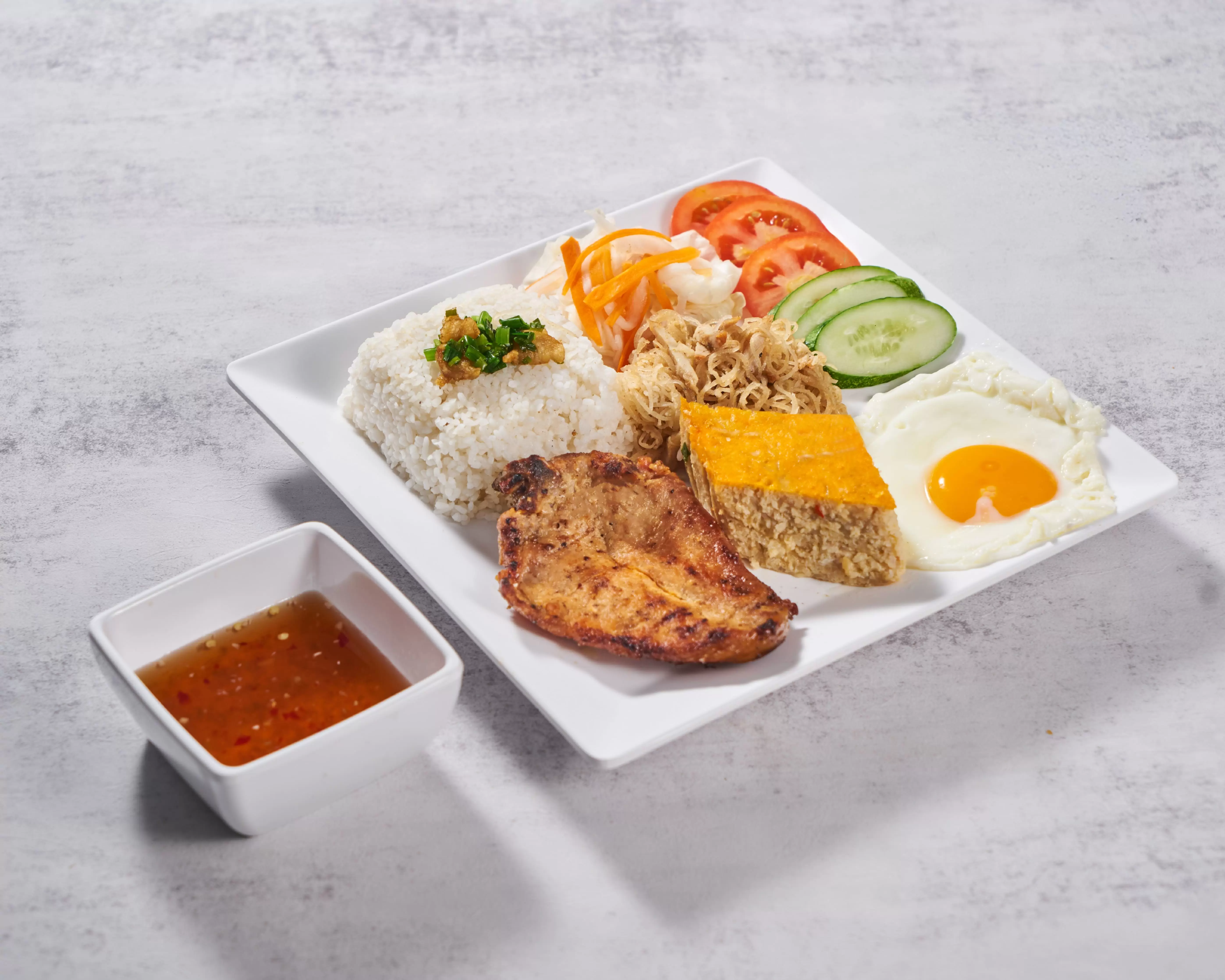 23. SPECIAL BBQ PORK - Cơm Sườn, Bì, Chả, Trứng