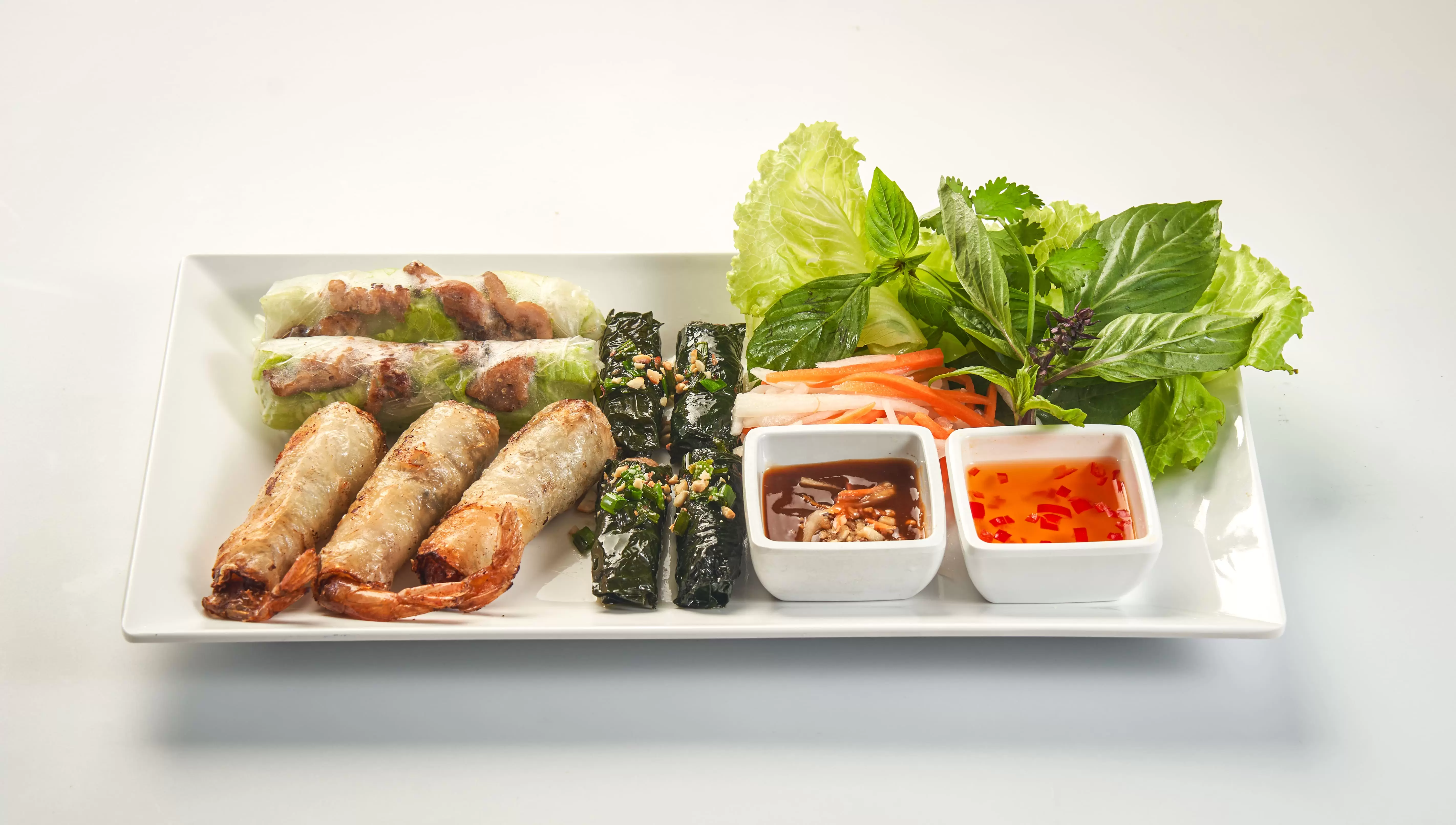 51. THREE-FLAVOR PLATTER - Dĩa Cuốn 3 Vị