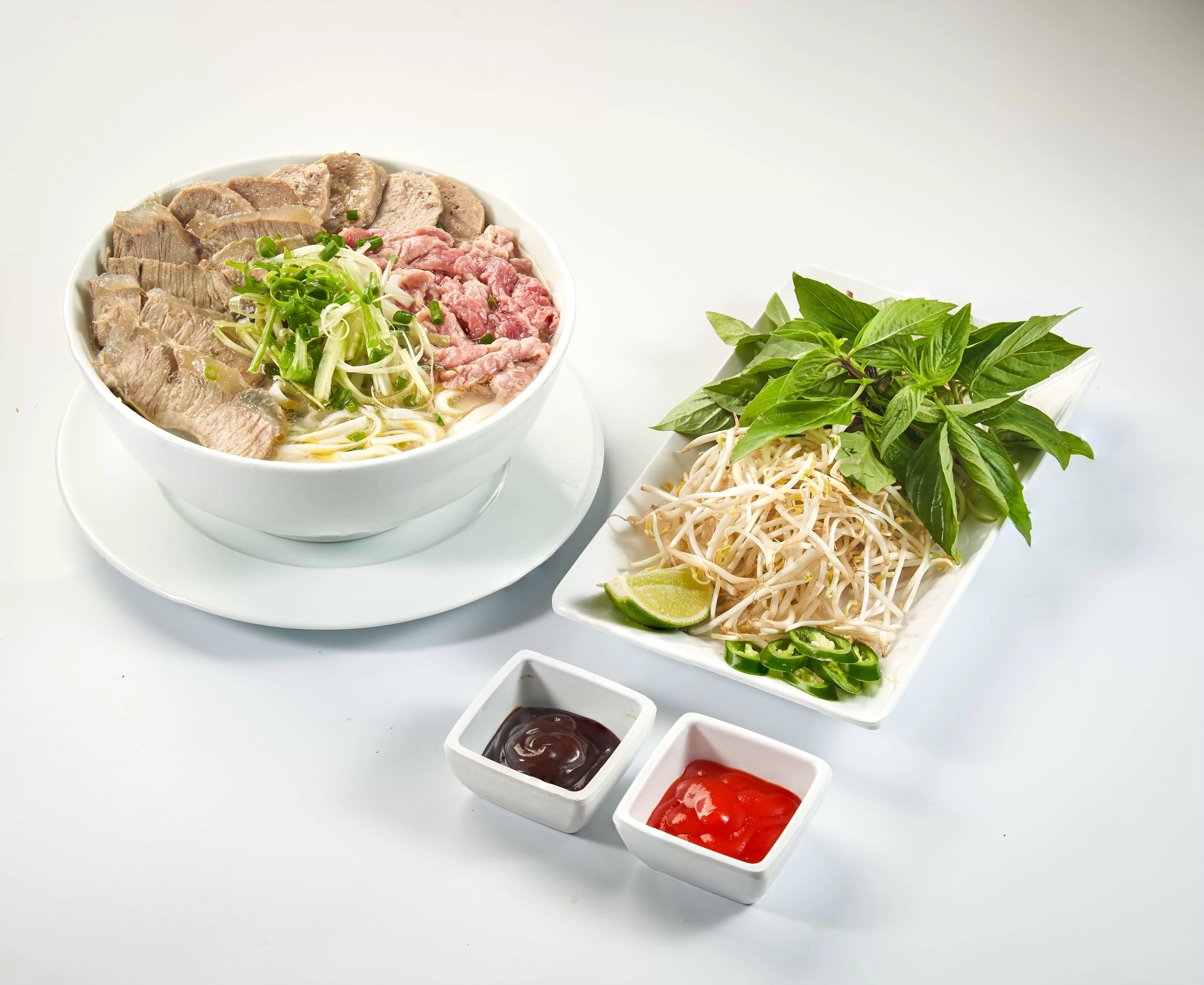 15. REGULAR PHO - Phở Tái – Chín - Bò viên